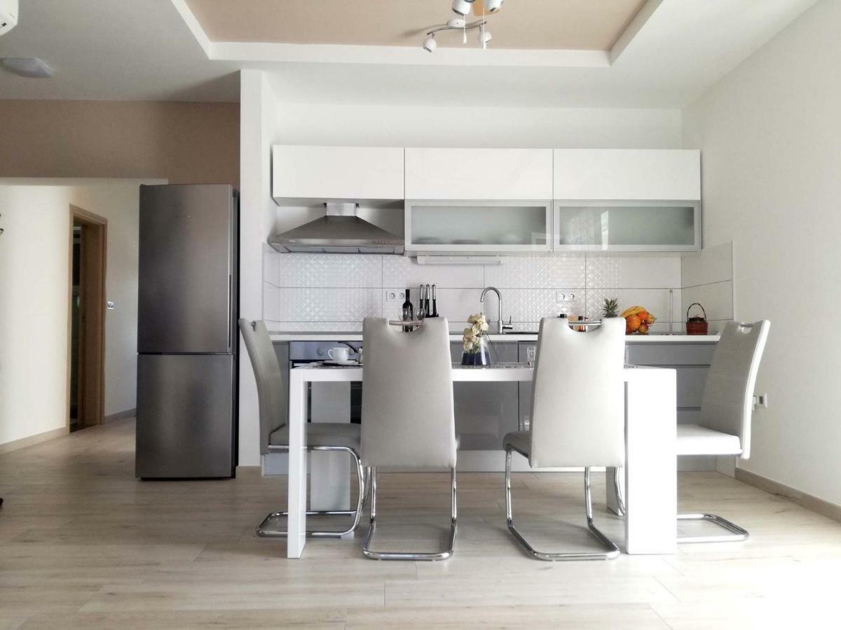Apartments Dalmatino 卢卡瓦克 外观 照片